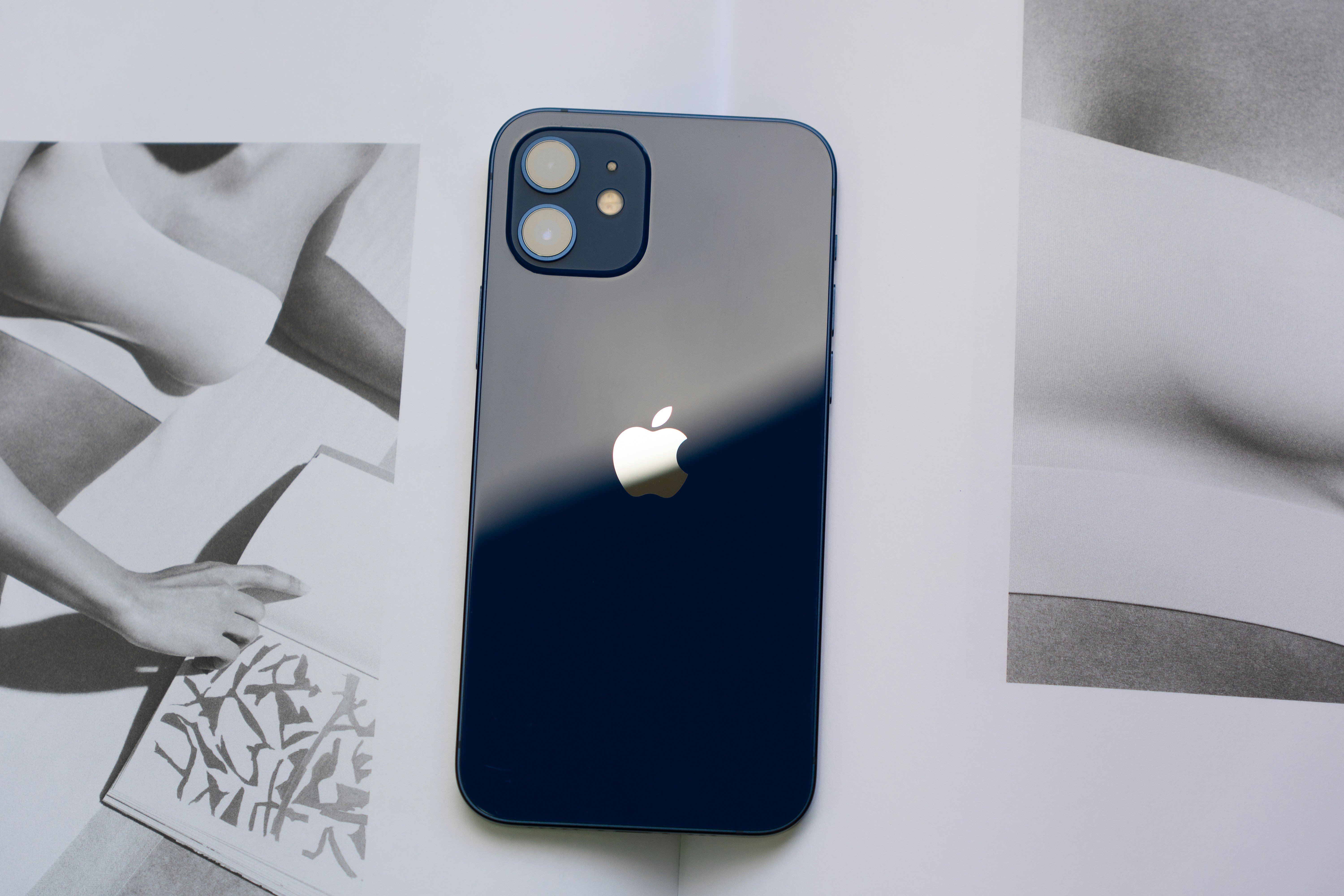 iPhone 12 7