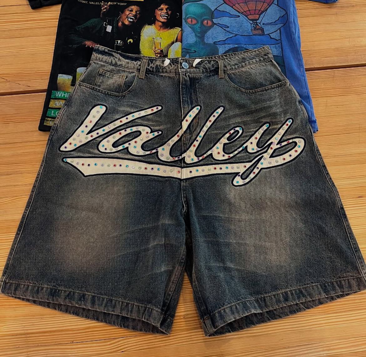 Vale Forever Skittles Jorts