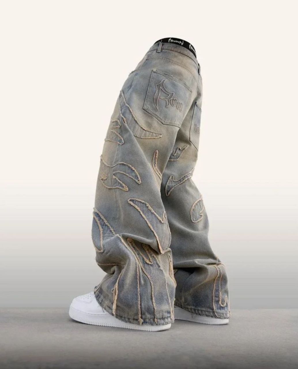 Distressed Y2K Jeans 4