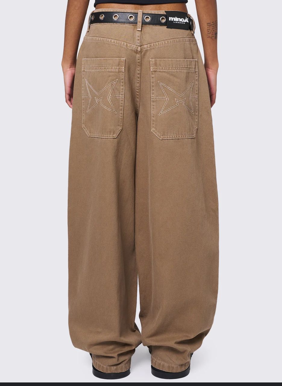Baggy Wide-Leg Jeans
