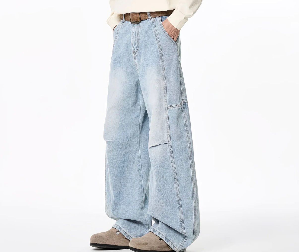 Light Wash Baggy Cargo Jeans 5