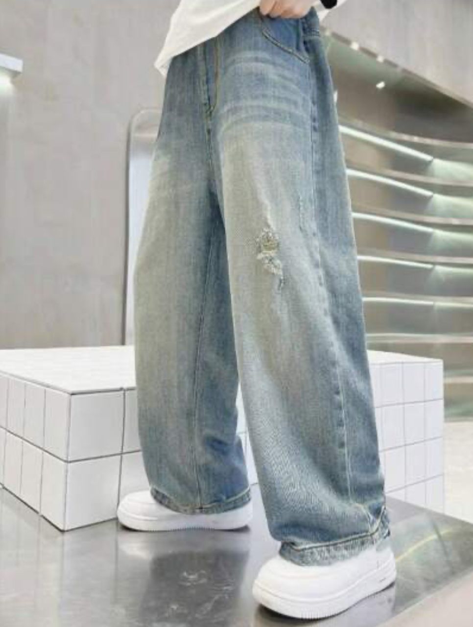 Wide-Leg Denim Jeans