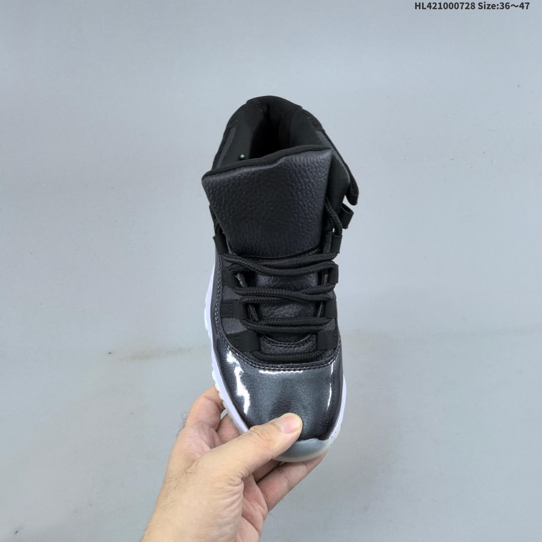 Air Jordan 11 Retro Low Mother’s Day 6