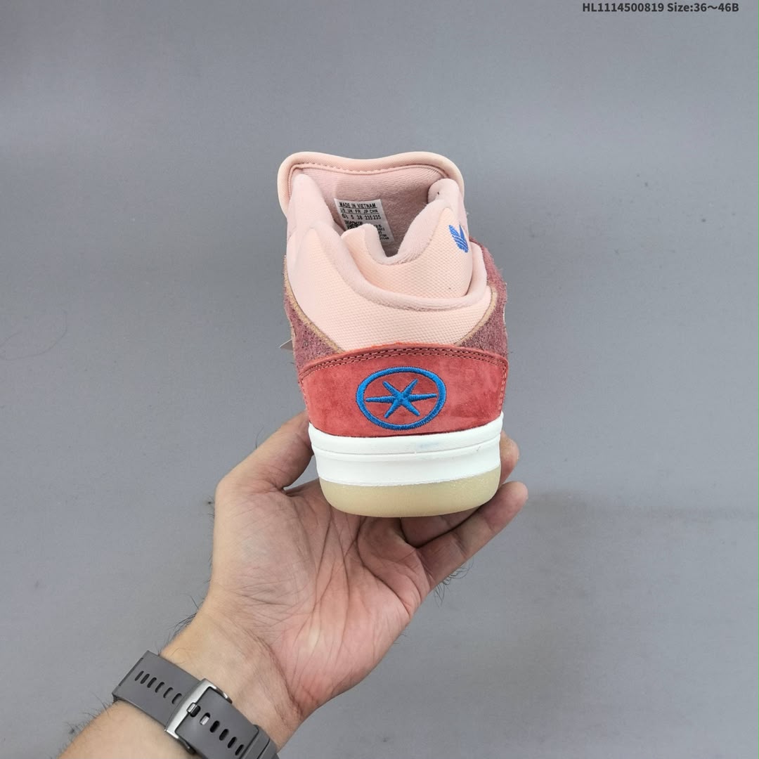 Adidas × Bad Bunny Bad Bunnies 4