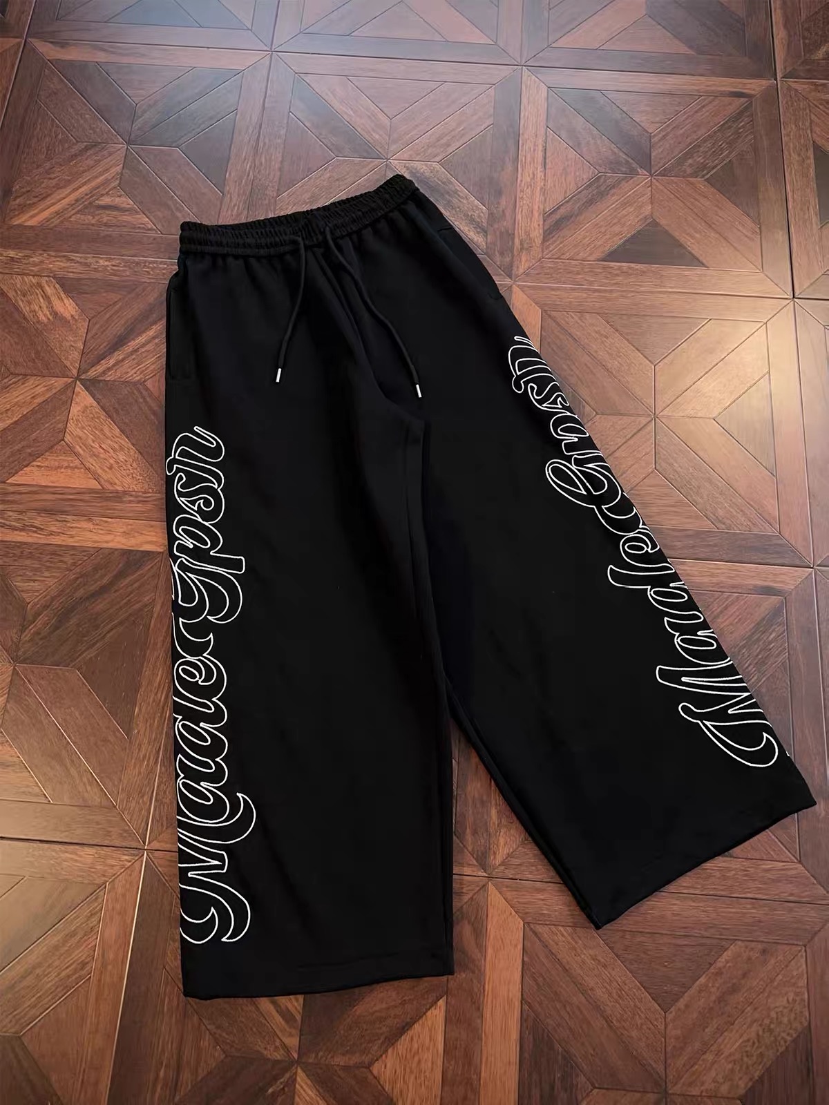 Wide‑Leg Graphic Sweatpants Joggers 11