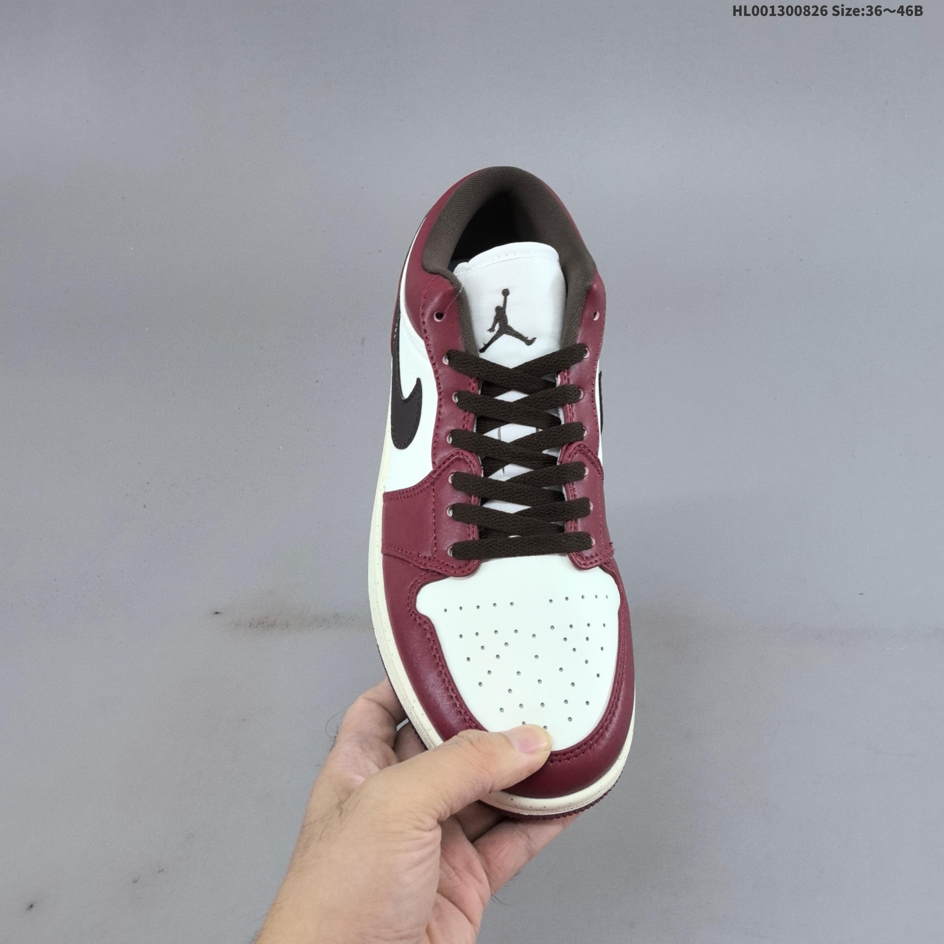 Air Jordan 1 Low