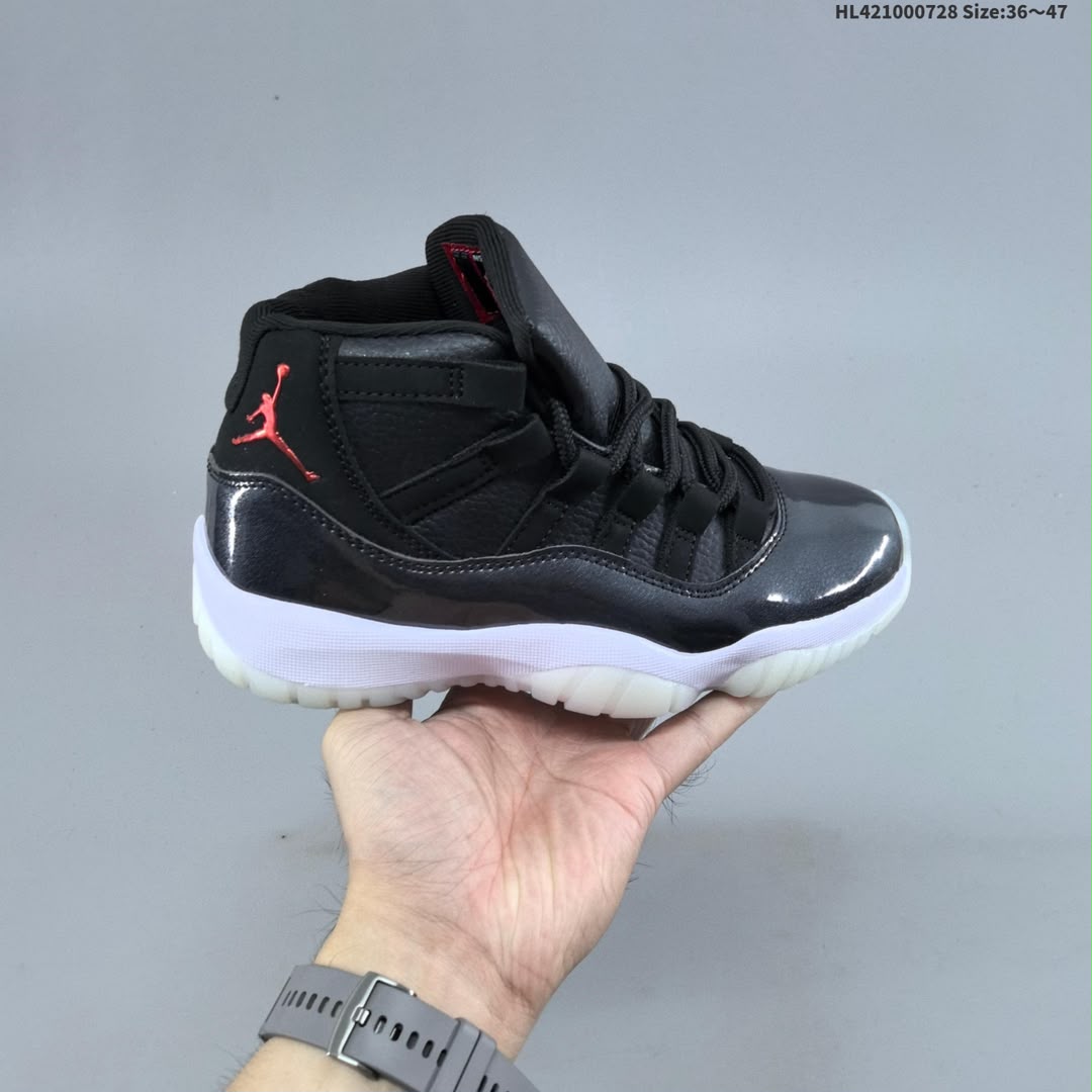 Air Jordan 11 Retro Low Mother’s Day 9
