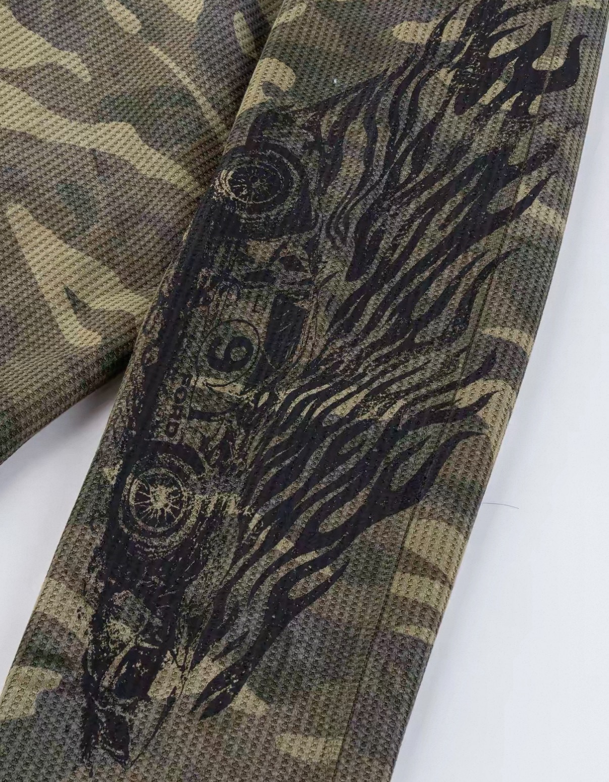 Vision Street Wear × The Skate Co. Camouflage Long Sleeve 4