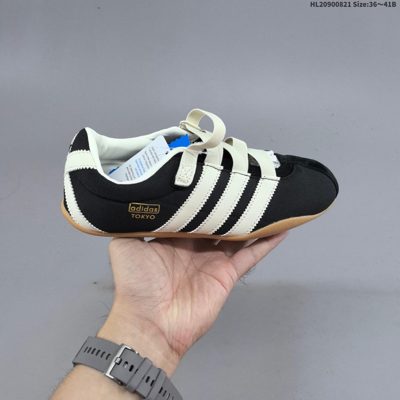 Adidas Tokyo W 10