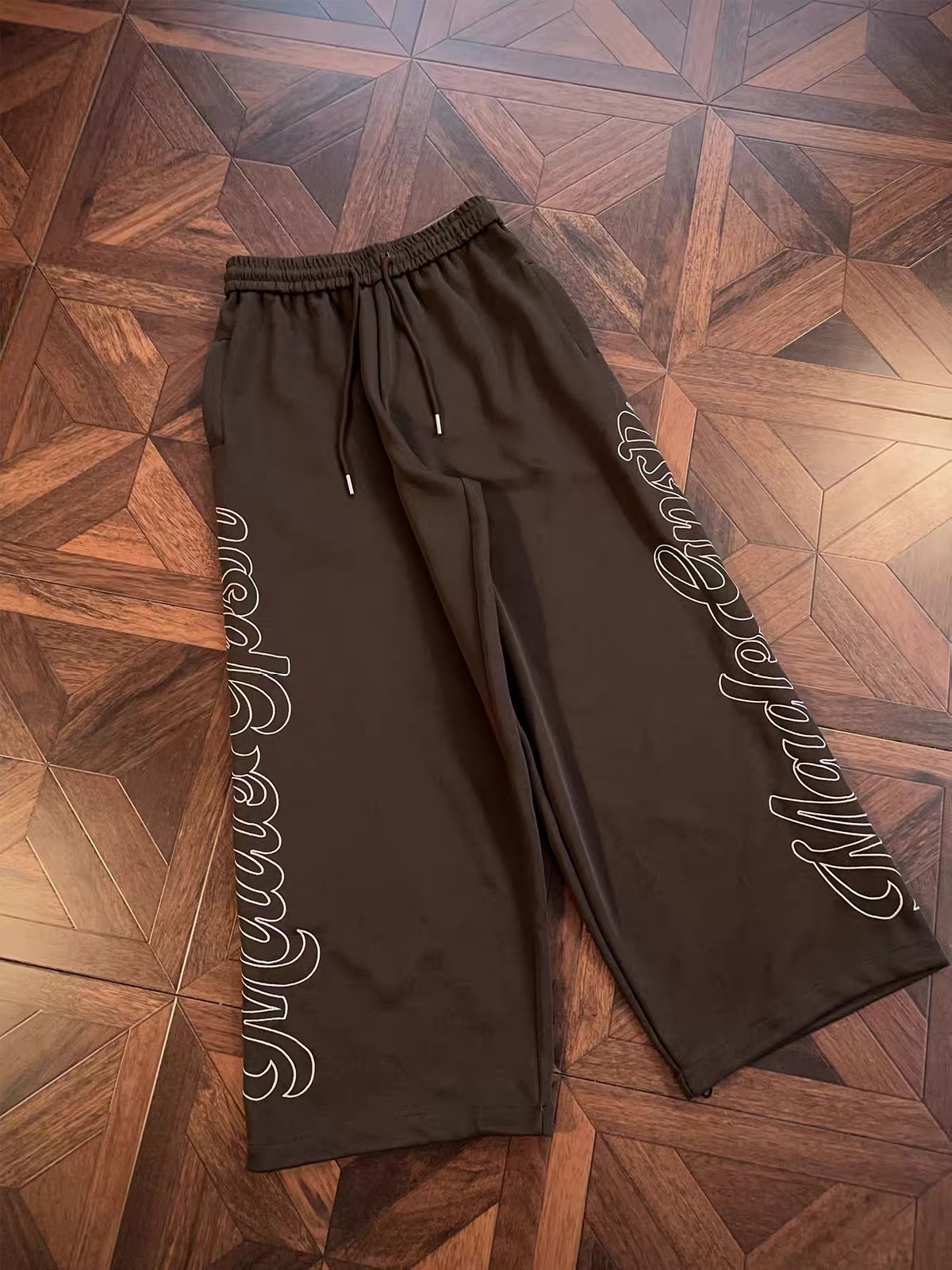 Wide‑Leg Graphic Sweatpants Joggers 12