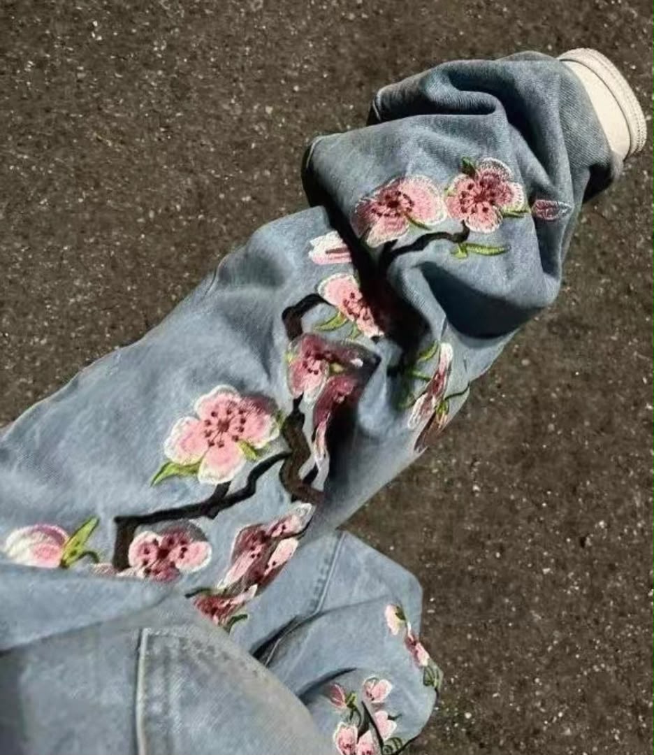 Sakura Branch Embroidered Wide-Leg Jeans 3