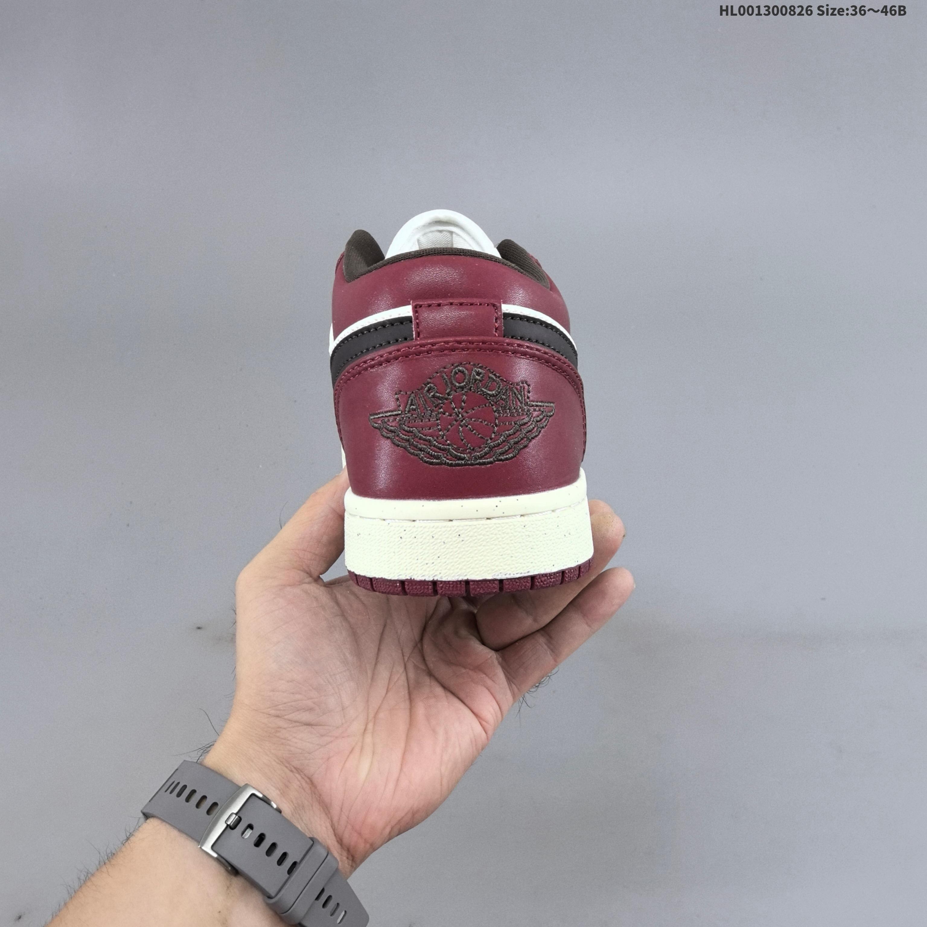 Air Jordan 1 Low 7